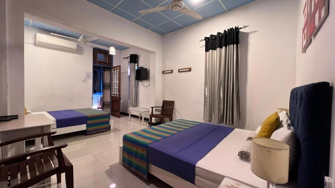 Villa 92 City Stay Канди Екстериор снимка
