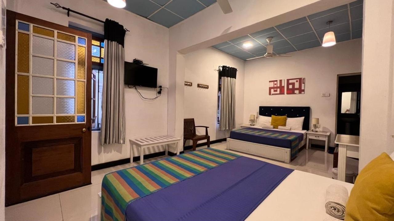 Villa 92 City Stay Канди Екстериор снимка