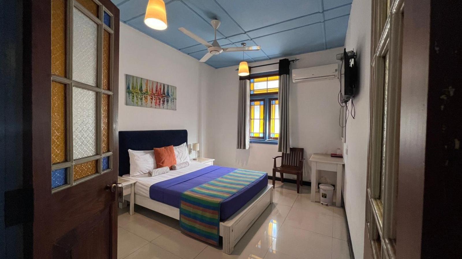 Villa 92 City Stay Канди Екстериор снимка