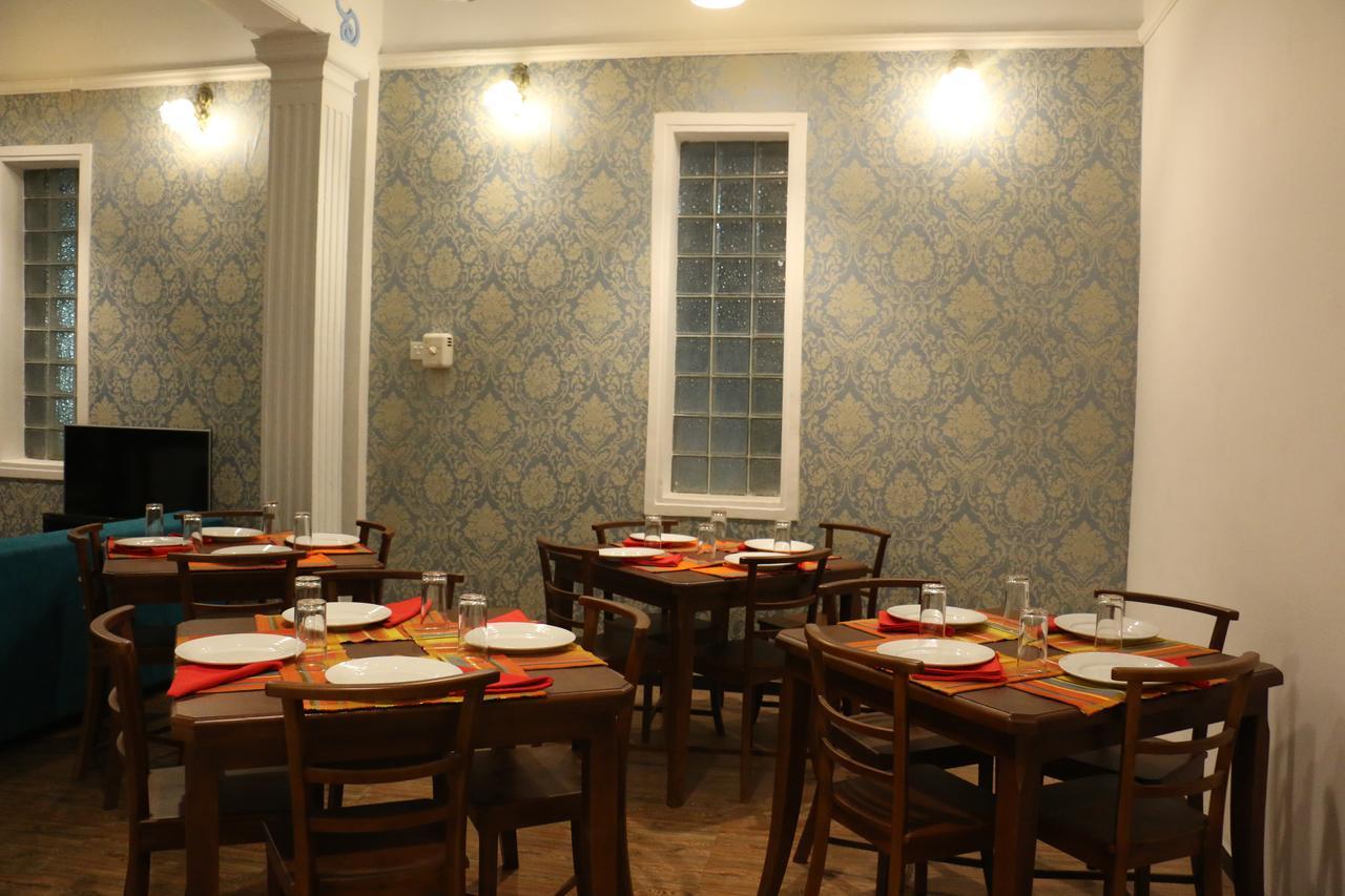 Villa 92 City Stay Канди Екстериор снимка